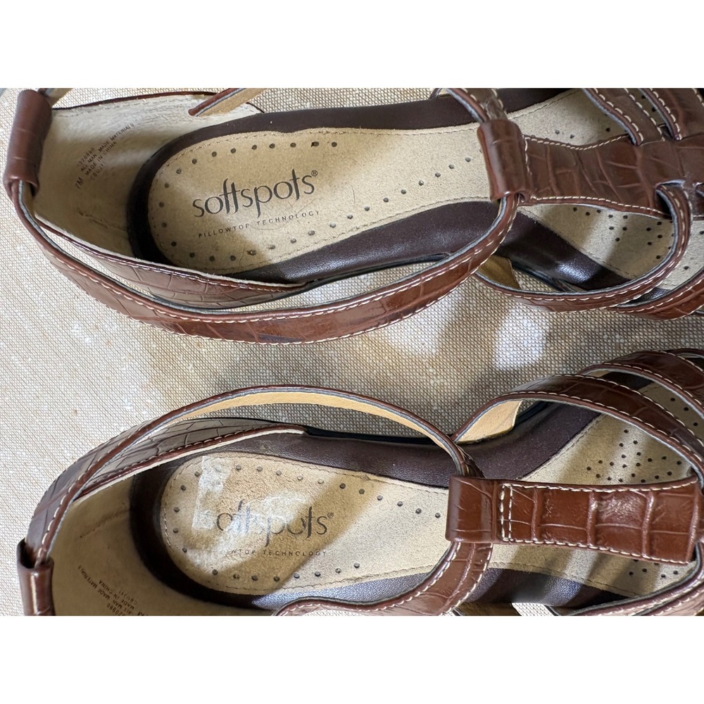 Croc Embossed Sandals Chocolate Brown T-Strap Minimalist Comfort Block Heel 7M - Picture 13 of 16